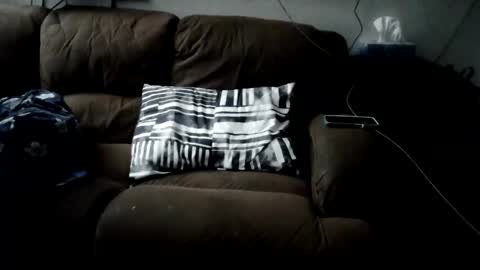 Snapshot of fallsman chatting on 11/10/25, 06:12 fallsman online show from 11/10/25, 06:12