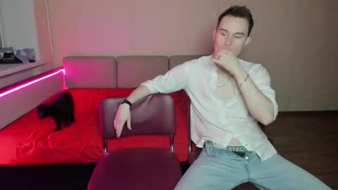 Snapshot of falxss chatting on 10/28/25, 05:59 falxss online show from 10/28/25, 05:59