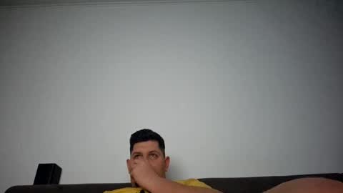 Snapshot of famousboy1 chatting on 03/04/25, 11:00 YoungChris online show from 03/04/25, 11:00