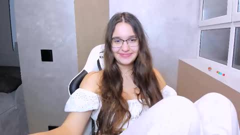 Snapshot of fancy_bunny chatting on 10/30/25, 01:23 fancy bunny online show from 10/30/25, 01:23