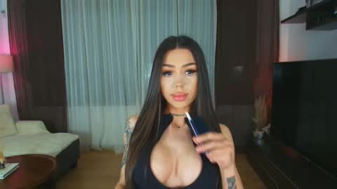 Jennifer online show from 03/18/26, 10:57