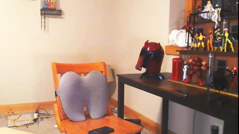 Snapshot of fanfriction chatting on 01/18/25, 06:24 Fan Friction online show from 01/18/25, 06:24