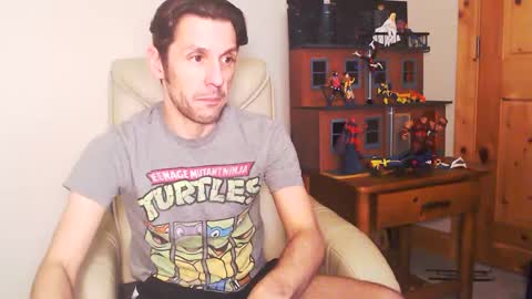 Snapshot of fanfriction chatting on 02/01/25, 08:18 Fan Friction online show from 02/01/25, 08:18