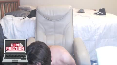 Snapshot of fanfriction chatting on 02/15/25, 12:04 Fan Friction online show from 02/15/25, 12:04