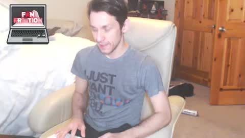 Snapshot of fanfriction chatting on 02/20/25, 03:41 Fan Friction online show from 02/20/25, 03:41