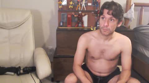 Snapshot of fanfriction chatting on 09/24/25, 03:10 Fan Friction online show from 09/24/25, 03:10