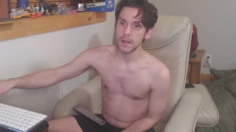 Snapshot of fanfriction chatting on 04/05/26, 12:52 Fan Friction online show from 04/05/26, 12:52