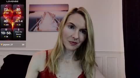 Snapshot of fanny_posy chatting on 02/20/25, 01:25 Fanny online show from 02/20/25, 01:25