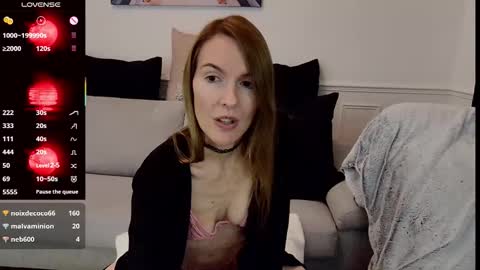 Snapshot of fanny_posy chatting on 11/28/25, 12:13 Fanny online show from 11/28/25, 12:13