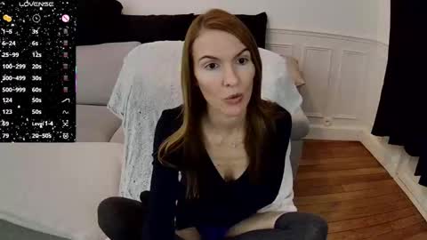 Snapshot of fanny_posy chatting on 12/16/25, 12:48 Fanny online show from 12/16/25, 12:48