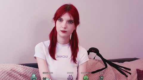 Snapshot of fannygales chatting on 12/01/24, 10:43 Kim online show from 12/01/24, 10:43