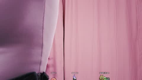 Snapshot of fannygales chatting on 12/06/24, 07:23 Kim online show from 12/06/24, 07:23