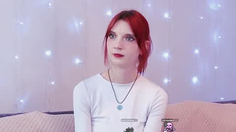 Snapshot of fannygales chatting on 12/22/24, 10:25 Kim online show from 12/22/24, 10:25