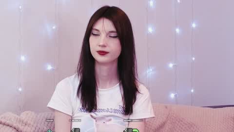 Snapshot of fannygales chatting on 01/10/25, 07:11 Kim online show from 01/10/25, 07:11