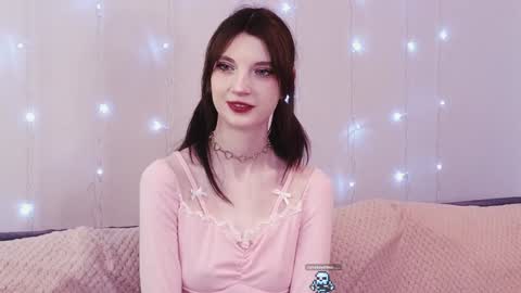 Snapshot of fannygales chatting on 01/11/25, 04:14 Kim online show from 01/11/25, 04:14