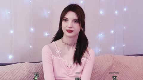 Snapshot of fannygales chatting on 01/11/25, 07:16 Kim online show from 01/11/25, 07:16