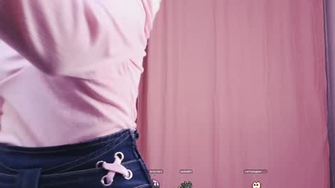 Snapshot of fannygales chatting on 01/11/25, 10:18 Kim online show from 01/11/25, 10:18