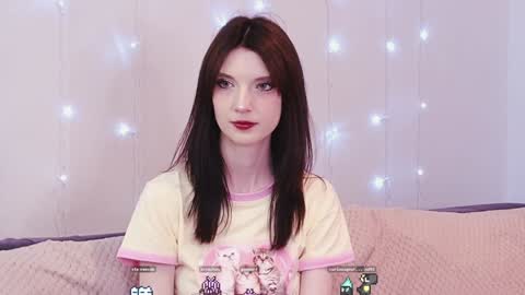 Snapshot of fannygales chatting on 01/12/25, 07:10 Kim online show from 01/12/25, 07:10