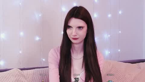 Snapshot of fannygales chatting on 01/16/25, 10:23 Kim online show from 01/16/25, 10:23