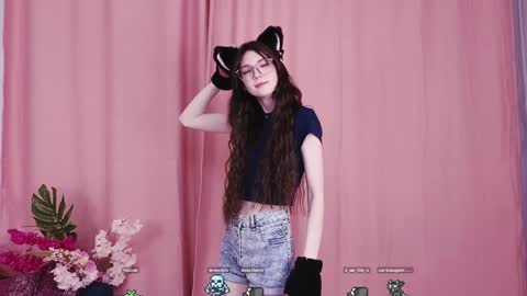 Snapshot of fannygales chatting on 01/18/25, 07:15 Kim online show from 01/18/25, 07:15