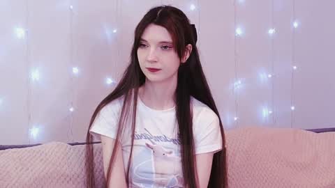 Snapshot of fannygales chatting on 01/19/25, 04:04 Kim online show from 01/19/25, 04:04