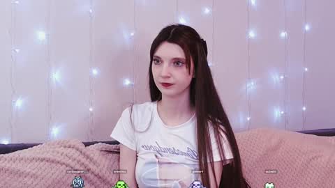 Snapshot of fannygales chatting on 01/19/25, 10:17 Kim online show from 01/19/25, 10:17