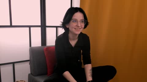 Snapshot of fannyharber chatting on 12/03/24, 10:28 Mia online show from 12/03/24, 10:28