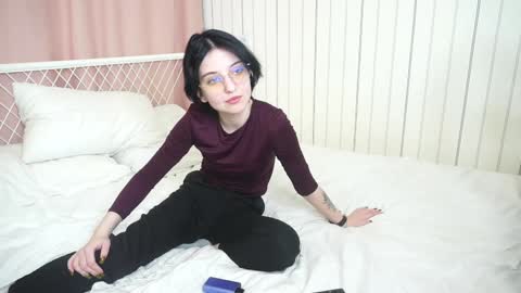 Snapshot of fannyharber chatting on 12/09/24, 04:58 Mia online show from 12/09/24, 04:58
