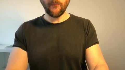 Snapshot of fantacyland chatting on 02/06/25, 01:43 Alex online show from 02/06/25, 01:43