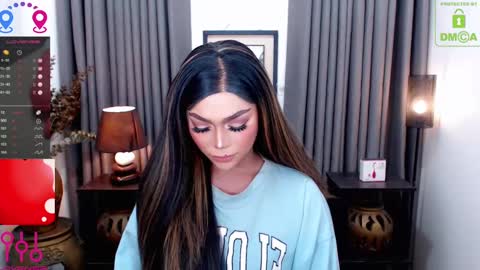 Snapshot of fantacyoflove chatting on 12/28/24, 10:13 YASI online show from 12/28/24, 10:13