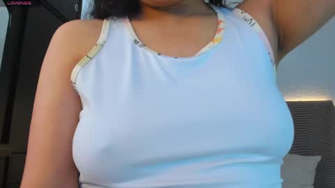 Snapshot of fantastic_asians2 chatting on 06/06/26, 04:01 Ale online show from 06/06/26, 04:01