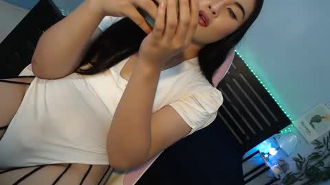 DANIELLA - DONT FORGET TO GIVE ME A THUMBSU UP online show from 02/25/25, 02:22