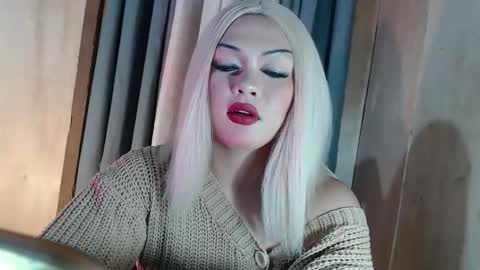 Snapshot of fantasticcock69_daniella chatting on 04/21/26, 12:34 DANIELLA - DONT FORGET TO GIVE ME A THUMBSU UP online show from 04/21/26, 12:34
