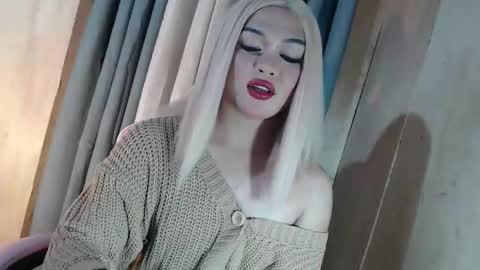Snapshot of fantasticcock69_daniella chatting on 05/09/26, 10:53 DANIELLA - DONT FORGET TO GIVE ME A THUMBSU UP online show from 05/09/26, 10:53