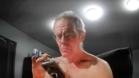 Snapshot of fantasyresort chatting on 12/02/24, 03:58 fantasyresort online show from 12/02/24, 03:58