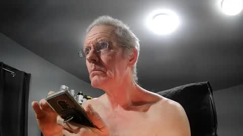 Snapshot of fantasyresort chatting on 12/08/24, 04:25 fantasyresort online show from 12/08/24, 04:25