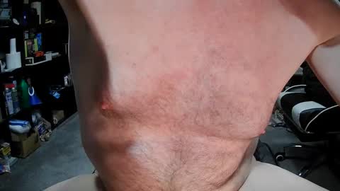 Snapshot of fantasyresort chatting on 01/10/25, 04:12 fantasyresort online show from 01/10/25, 04:12