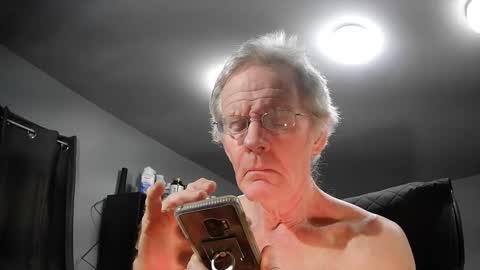 Snapshot of fantasyresort chatting on 01/19/25, 04:12 fantasyresort online show from 01/19/25, 04:12