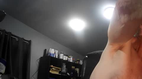 Snapshot of fantasyresort chatting on 03/09/25, 04:27 fantasyresort online show from 03/09/25, 04:27