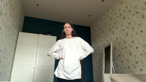 Snapshot of farahgramm chatting on 10/28/25, 07:12 Luna online show from 10/28/25, 07:12