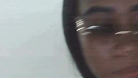 Snapshot of farianna_hot chatting on 04/24/26, 08:33 farianna_hot online show from 04/24/26, 08:33