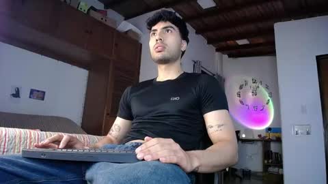 Snapshot of farid_24 chatting on 04/07/26, 02:01 farid_24 online show from 04/07/26, 02:01