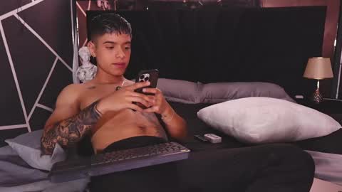 Snapshot of farid_jake_ chatting on 01/06/25, 08:39 farid_jake_ online show from 01/06/25, 08:39