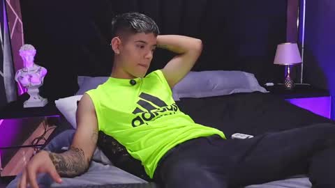 Snapshot of farid_jake_ chatting on 01/07/25, 07:28 farid_jake_ online show from 01/07/25, 07:28