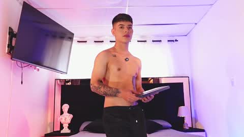 Snapshot of farid_jake_ chatting on 03/05/25, 07:06 farid_jake_ online show from 03/05/25, 07:06