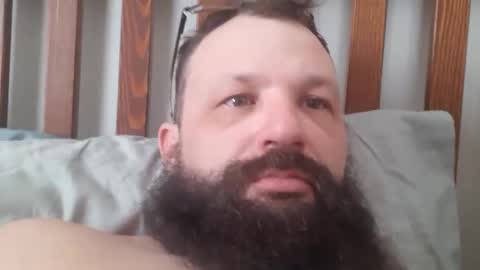 Snapshot of farm2boy chatting on 02/14/25, 05:57 Farm2boy online show from 02/14/25, 05:57