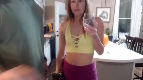 Snapshot of farmgirl__ chatting on 10/06/25, 11:46 FarmGirl and Daddy online show from 10/06/25, 11:46