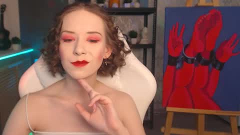 Fascinating   Eyes online show from 10/27/25, 06:45