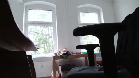 Snapshot of fat_bubble chatting on 09/21/25, 04:41 Fat Bernd online show from 09/21/25, 04:41