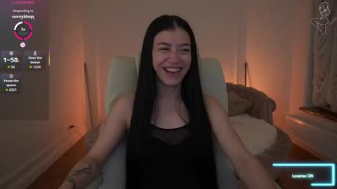 Snapshot of fatalenellie chatting on 04/16/26, 09:39 Nellie online show from 04/16/26, 09:39